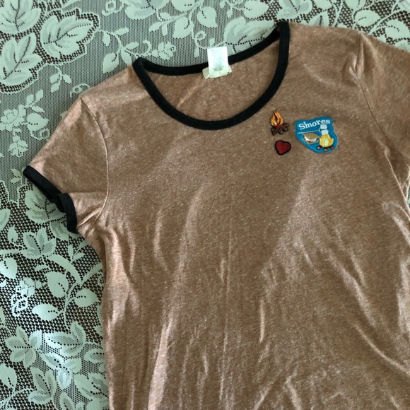 ⭐️Wet Seal S’mores Ringer Tee - Picture 3 of 4